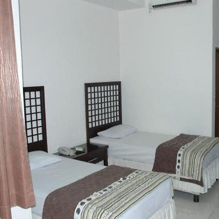 Hotel Bontocinde Makassar Eksteriør bilde